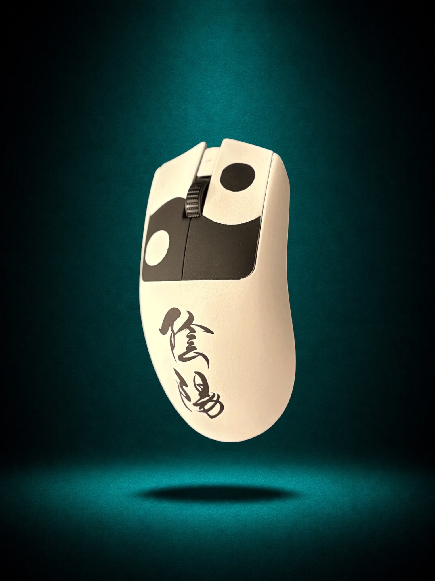 Duality in Motion – Viper V3 Pro