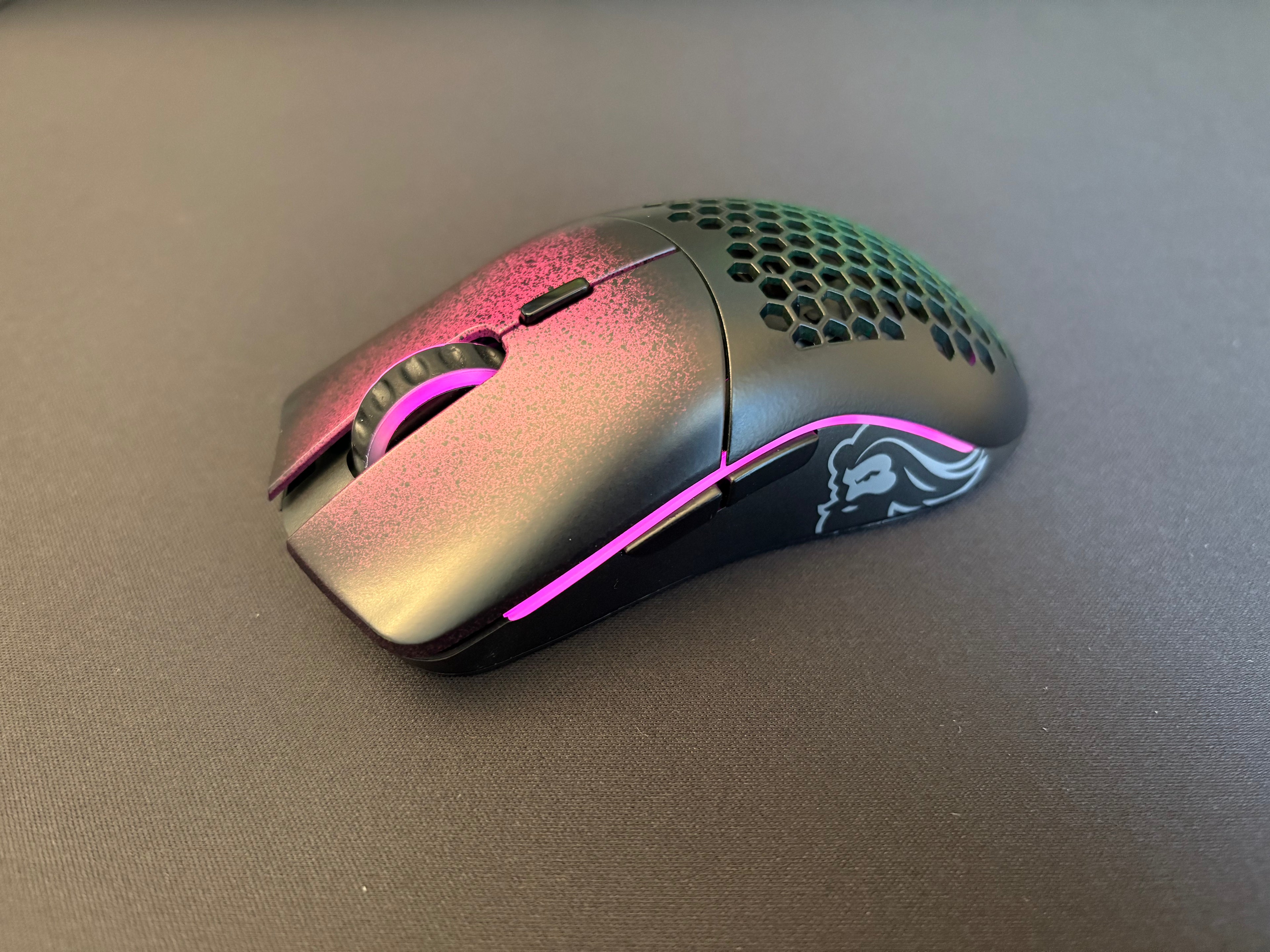 Embrace Darkness - Custom Lightweight Model O- Gaming Mouse