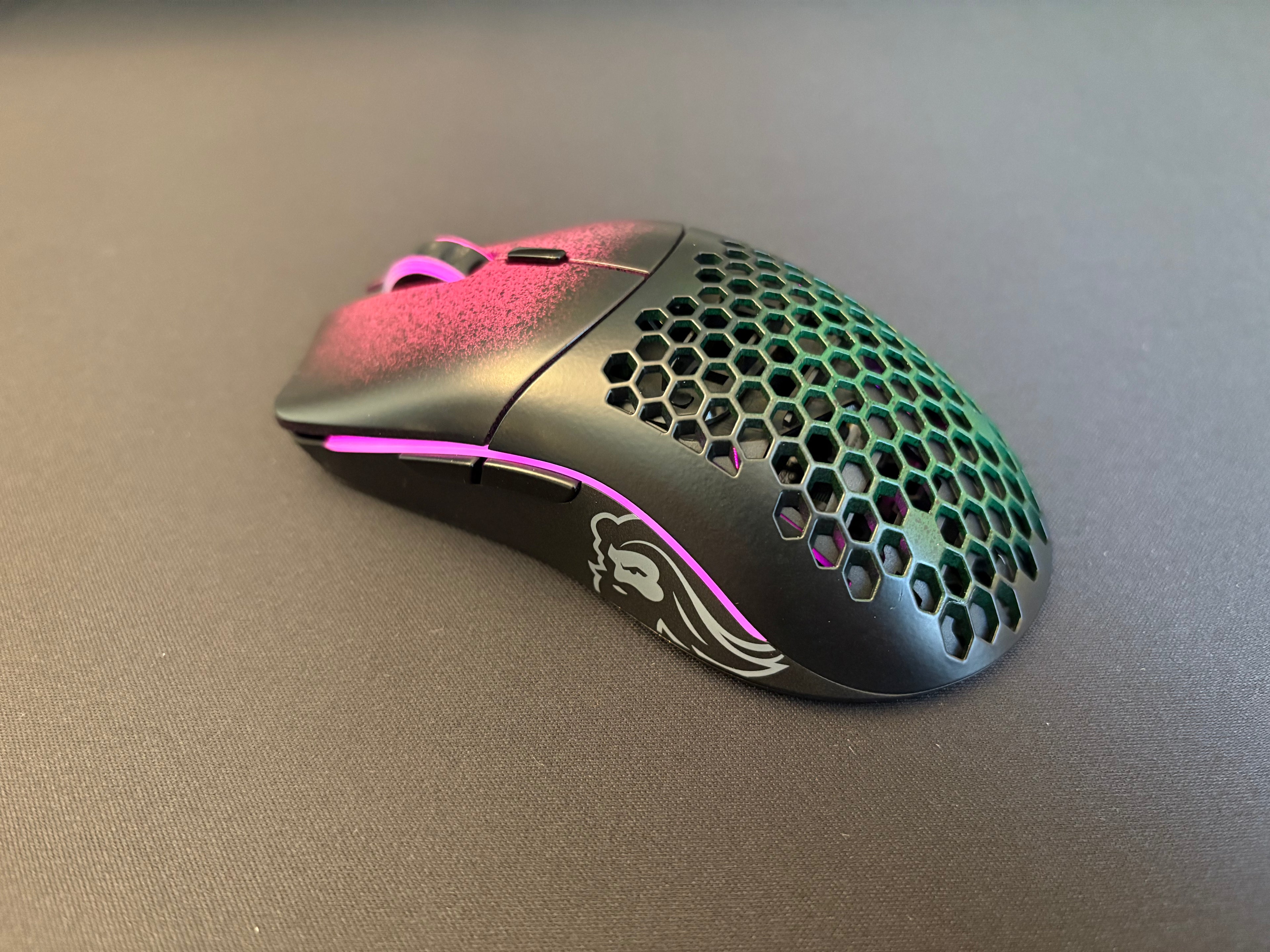 Embrace Darkness - Custom Lightweight Model O- Gaming Mouse