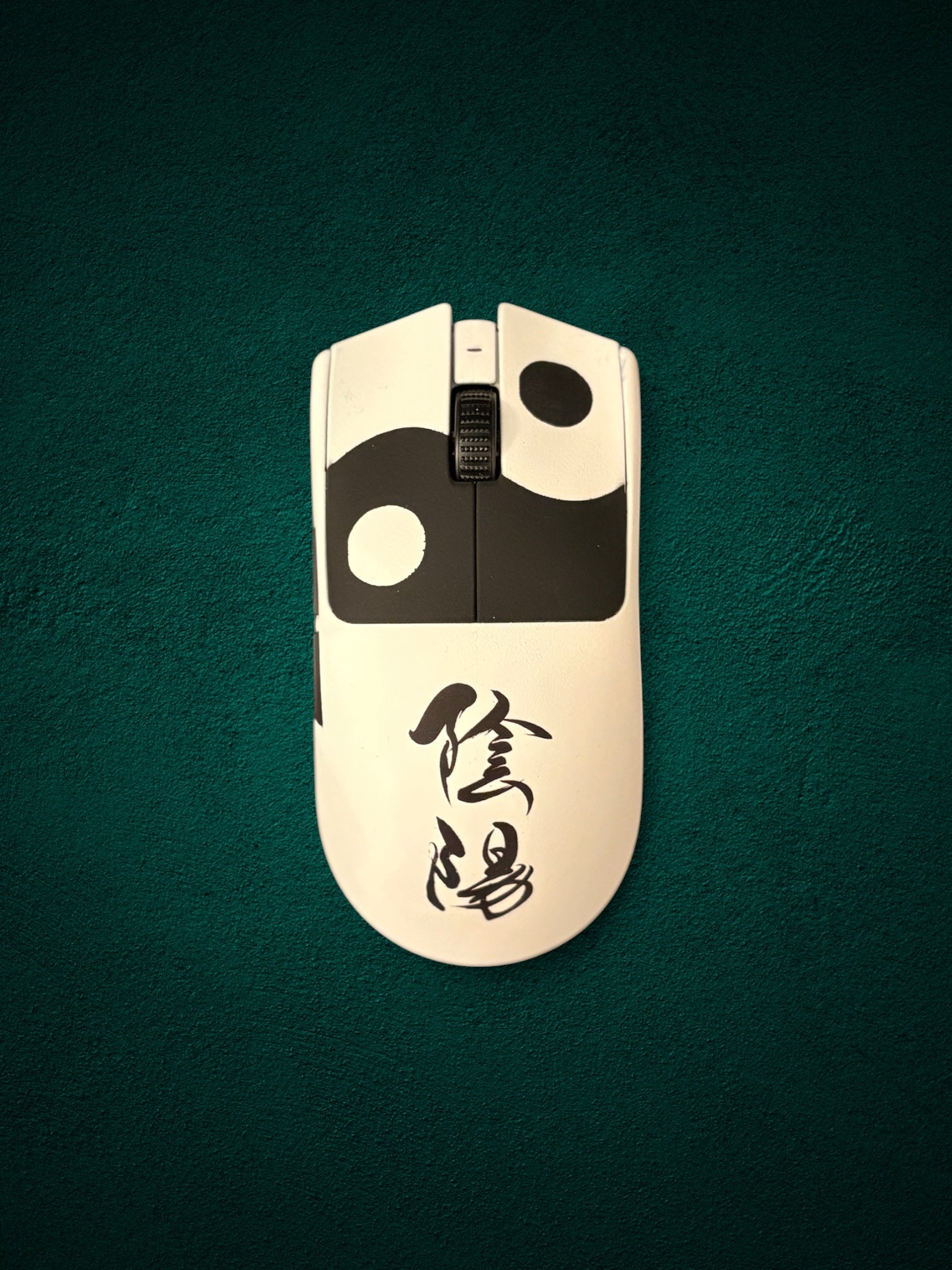 Duality in Motion – Viper V3 Pro