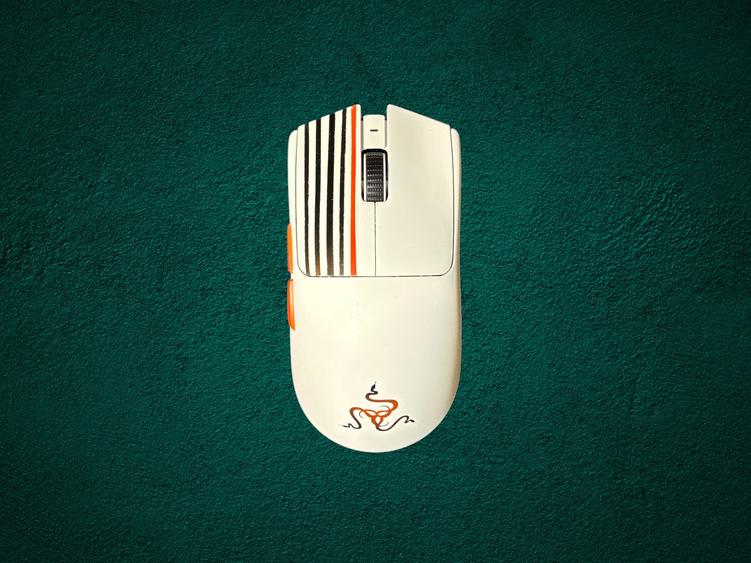 Retro Racer - Razer Viper V3