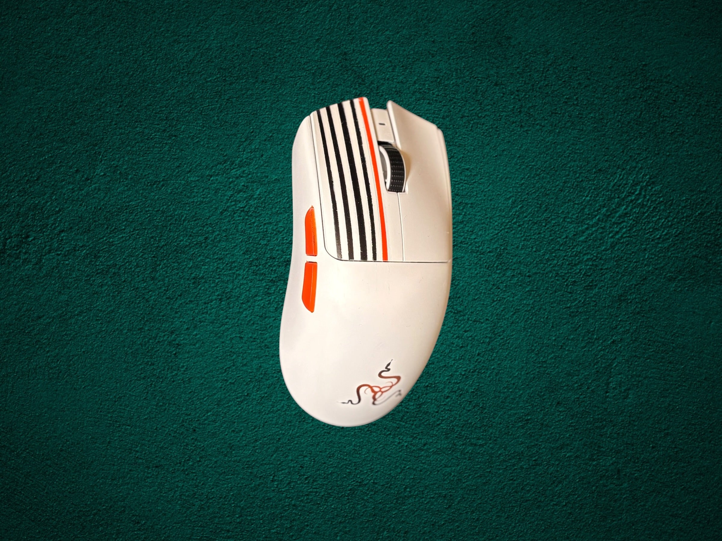 Retro Racer - Razer Viper V3