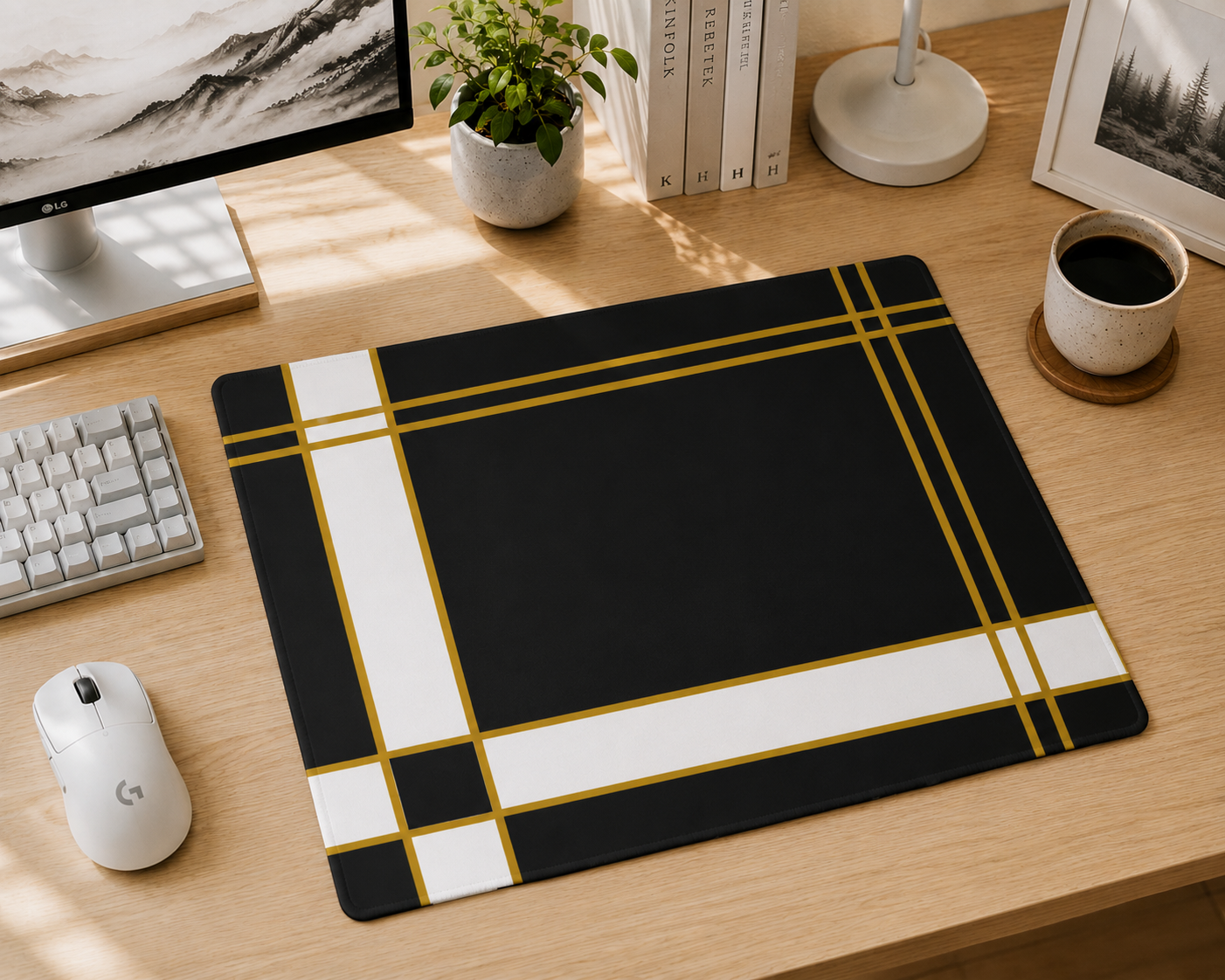 Touch of Gold - Premium Gaming Mouse Pad